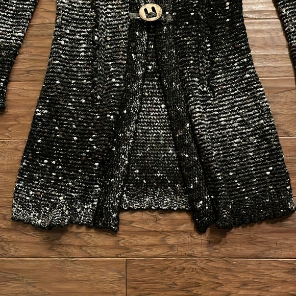 BCBG Boucle Multicolored Reverse Knit Two Button Long Cardigan Sweater Size L - Picture 6 of 7